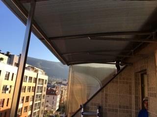 Козирка от стомана и поликарбонат