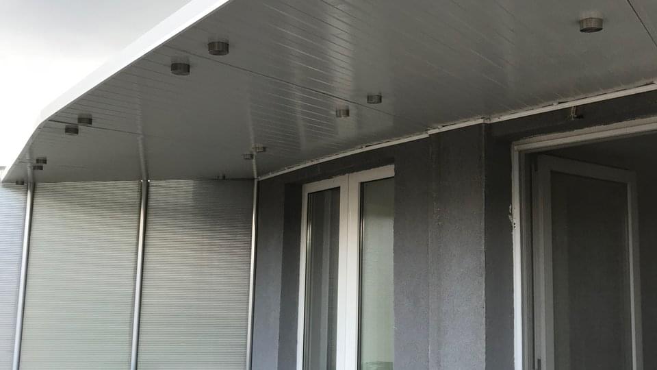 Козирка от INOX конзоли и сандвич панел